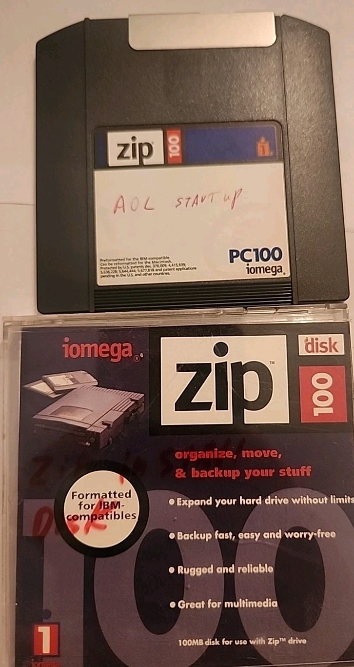 Iomega Zip Disk PC100 IBM Single Diskette 100MB Storage Capacity w Original Case