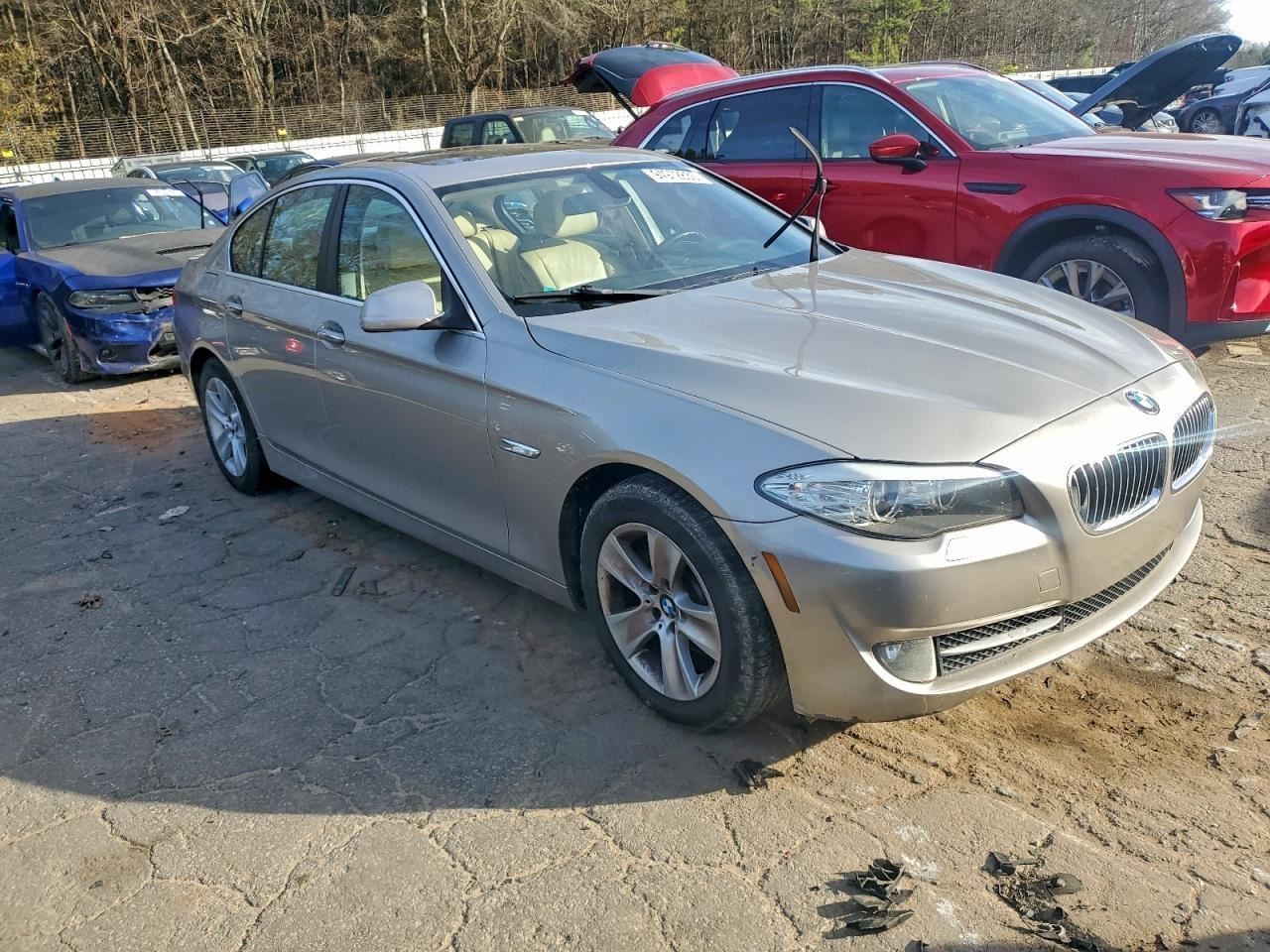 528I 2011 Glove Box 4958749