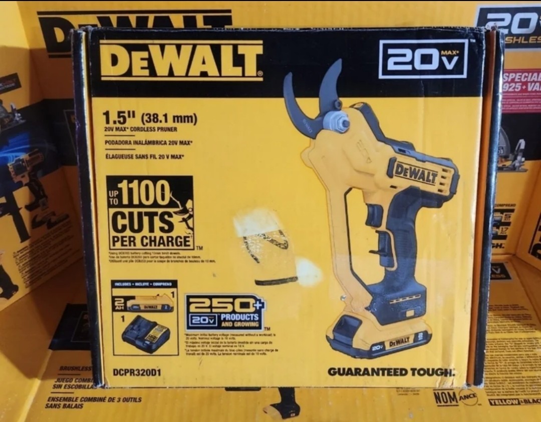 ⭐️NEW⭐️ DEWALT 20V MAX Pruner Kit with (1) 2 Ah Battery & Charger DCPR320D1