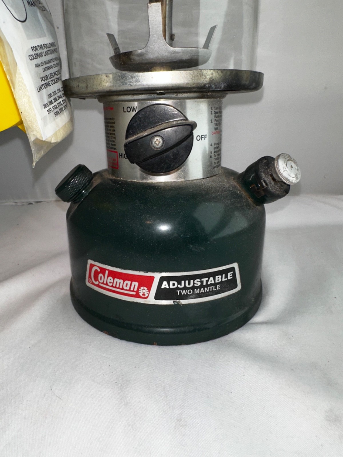 Coleman Adjustable Two Mantle lantern model 288A 10/91 Untested new mantles