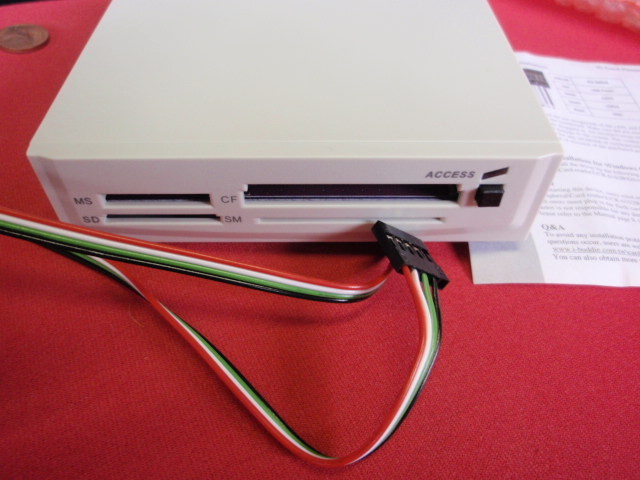 2x MULTI-TALENTED CARD READER MS/CF/SD/SM for installation with 4 pin connector 102x96x26mm