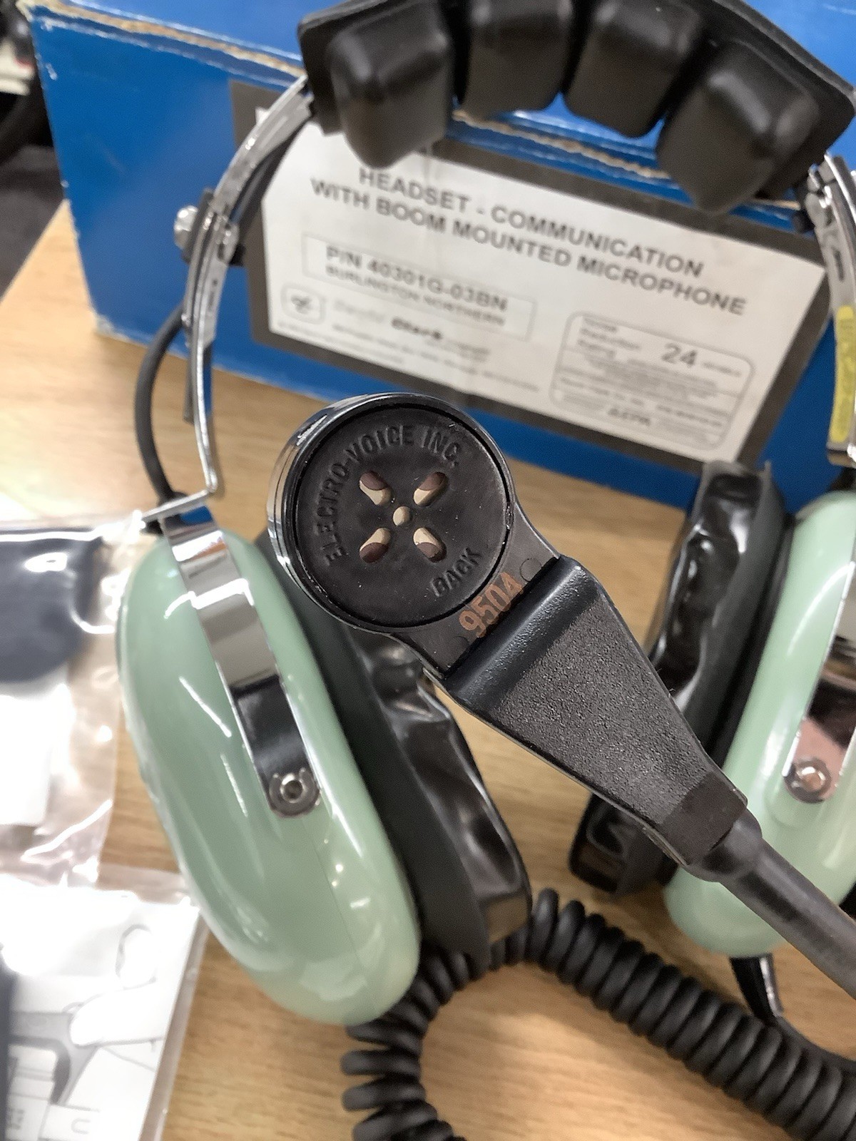 David Clark Aviation Headset W/ Microphone 40301G-03BN