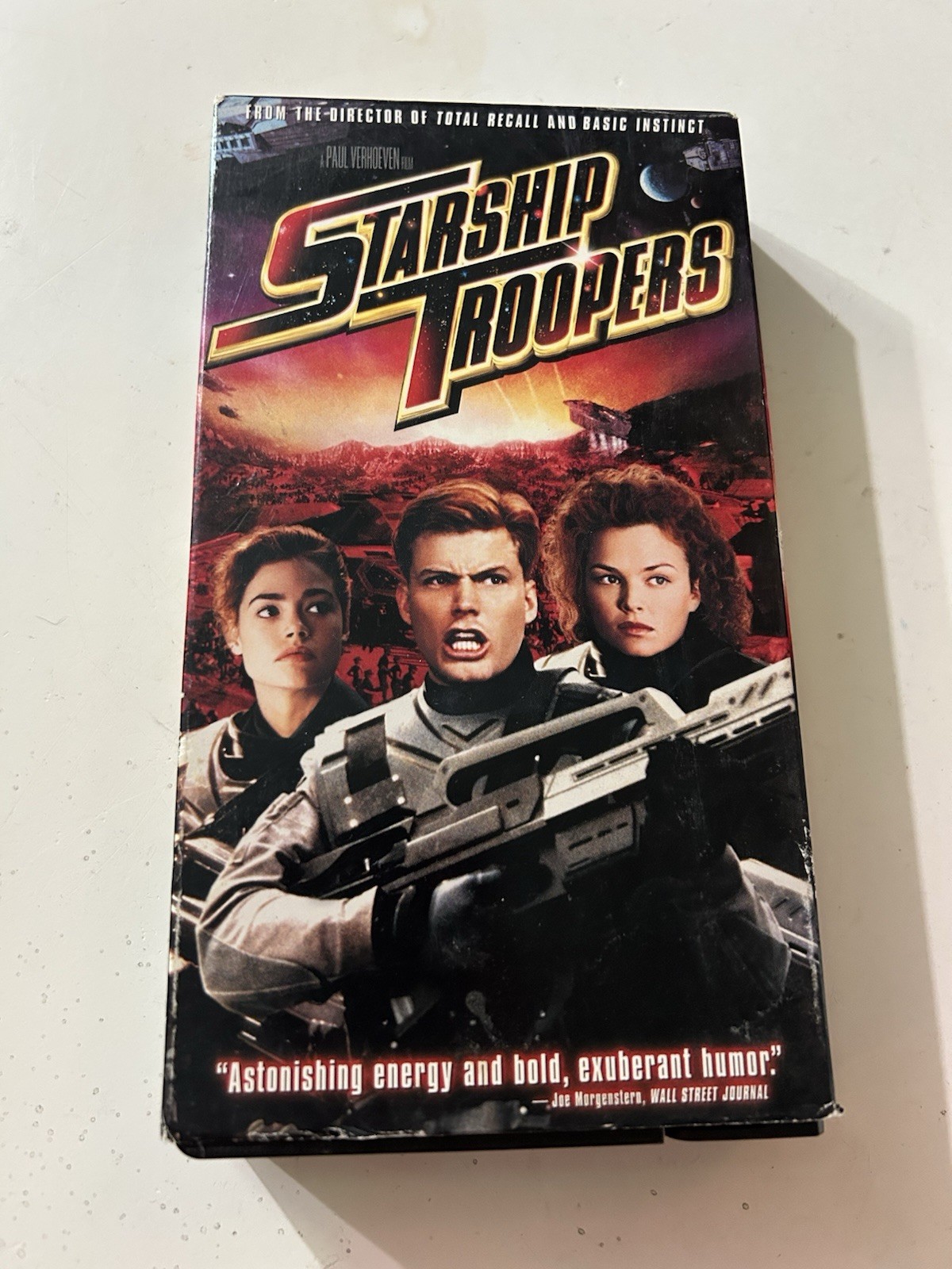 Starship Troopers (VHS, 1998, Closed captioned)
