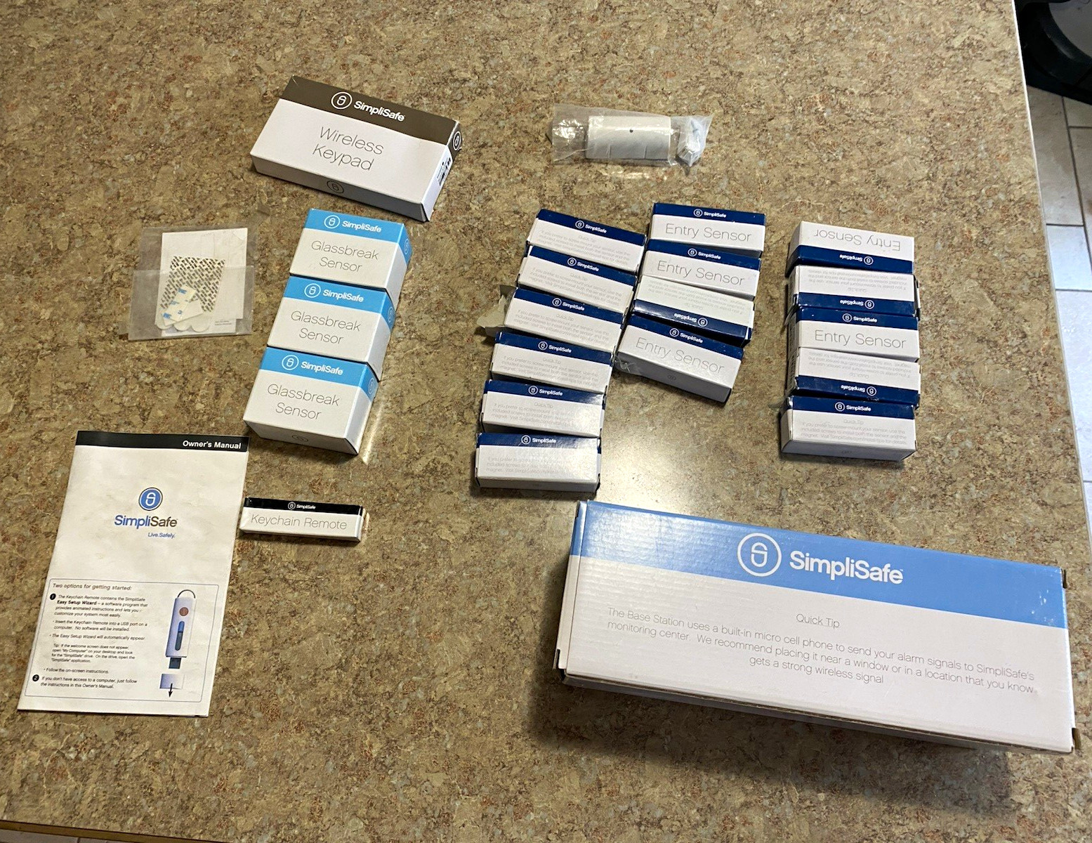 SimpliSafe Gen 3 Security System 16 Entry 3 Glass Break Keypad Base Remote