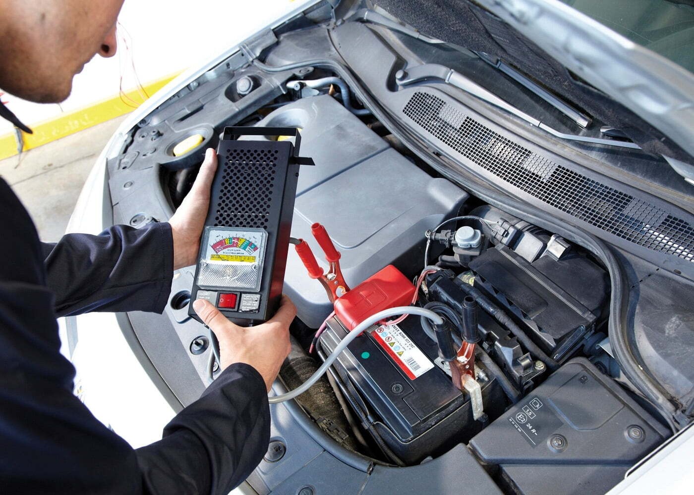 Battery Load Tester Battery Charger 12V at 100 Amp or 6V at 50 Amp Car Truck RVs