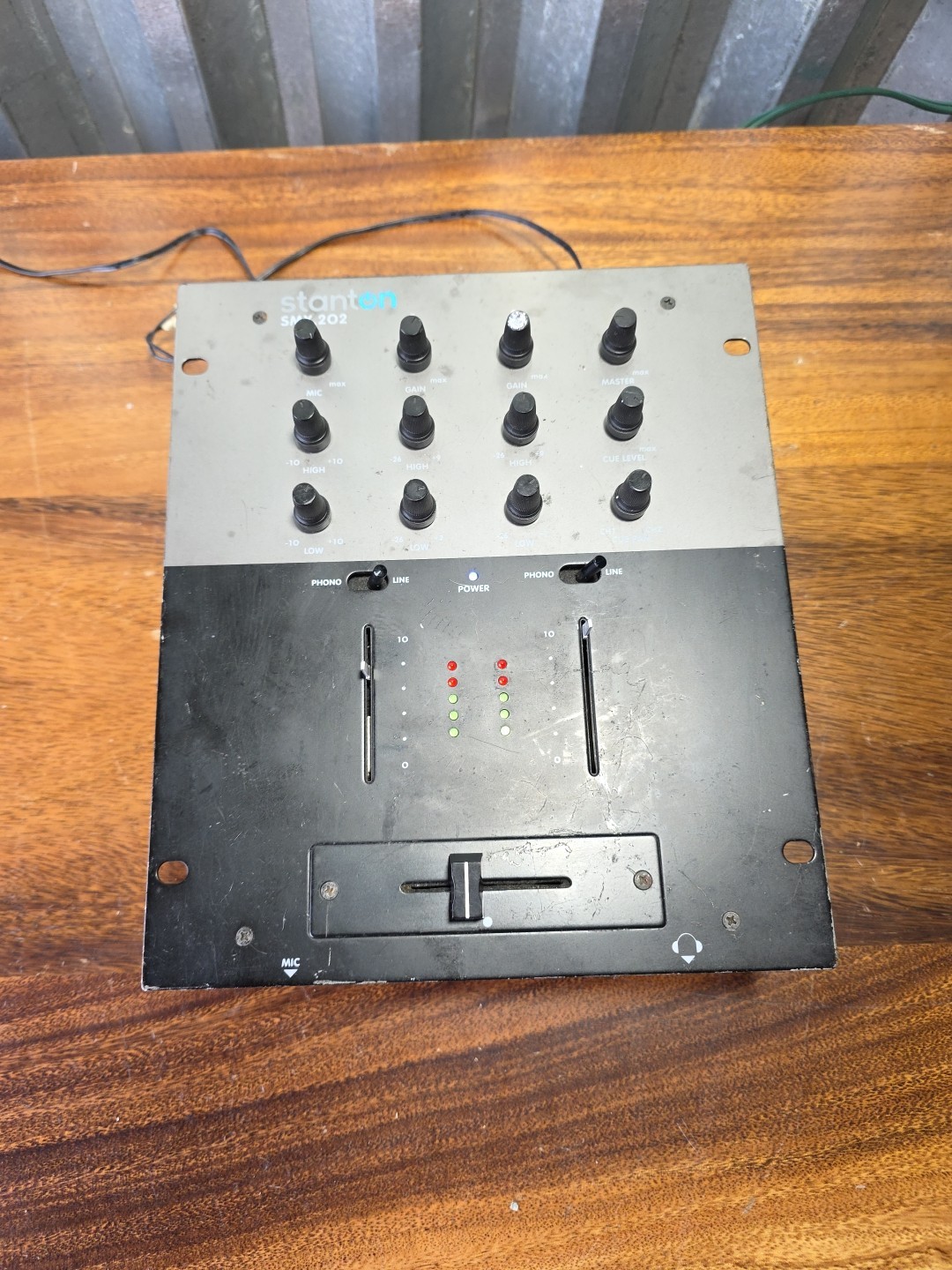 Stanton SMX202 2-Channel DJ Mixer