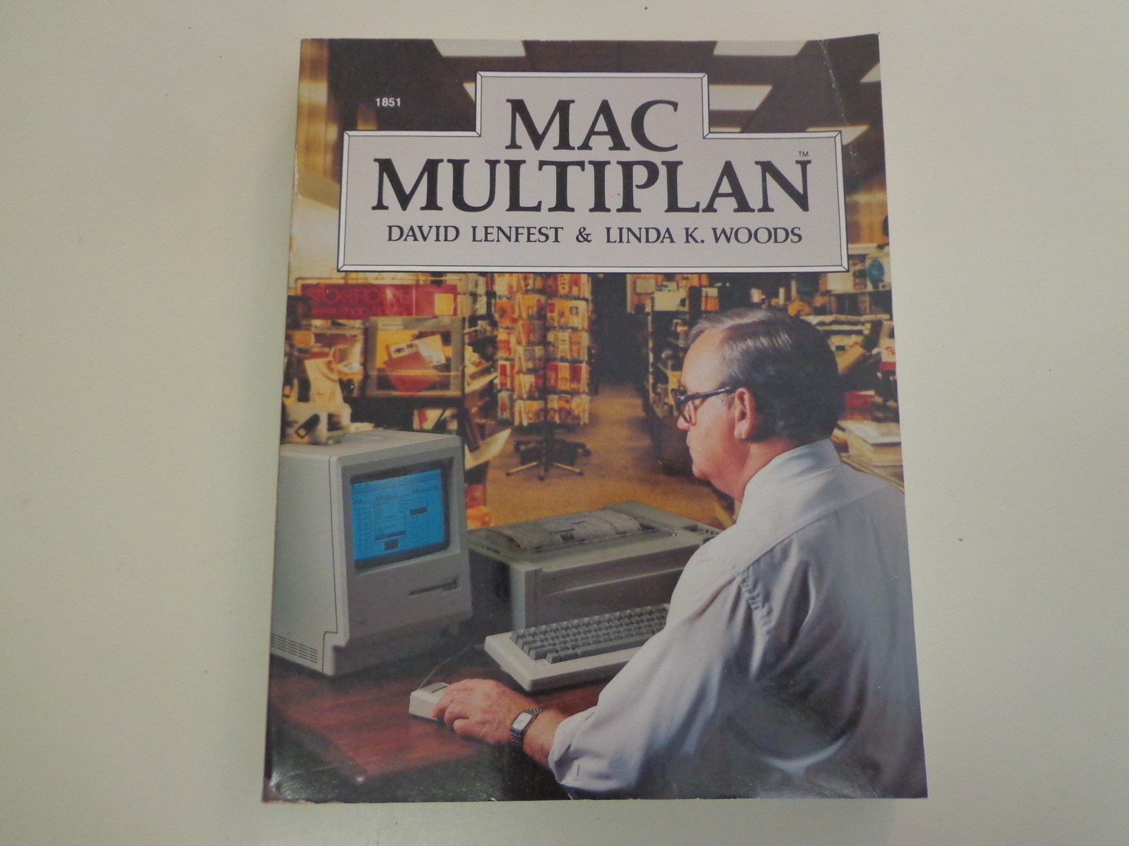 Mac Multiplan by David Lenfest and Linda K. Woods 1984 Apple MacIntosh