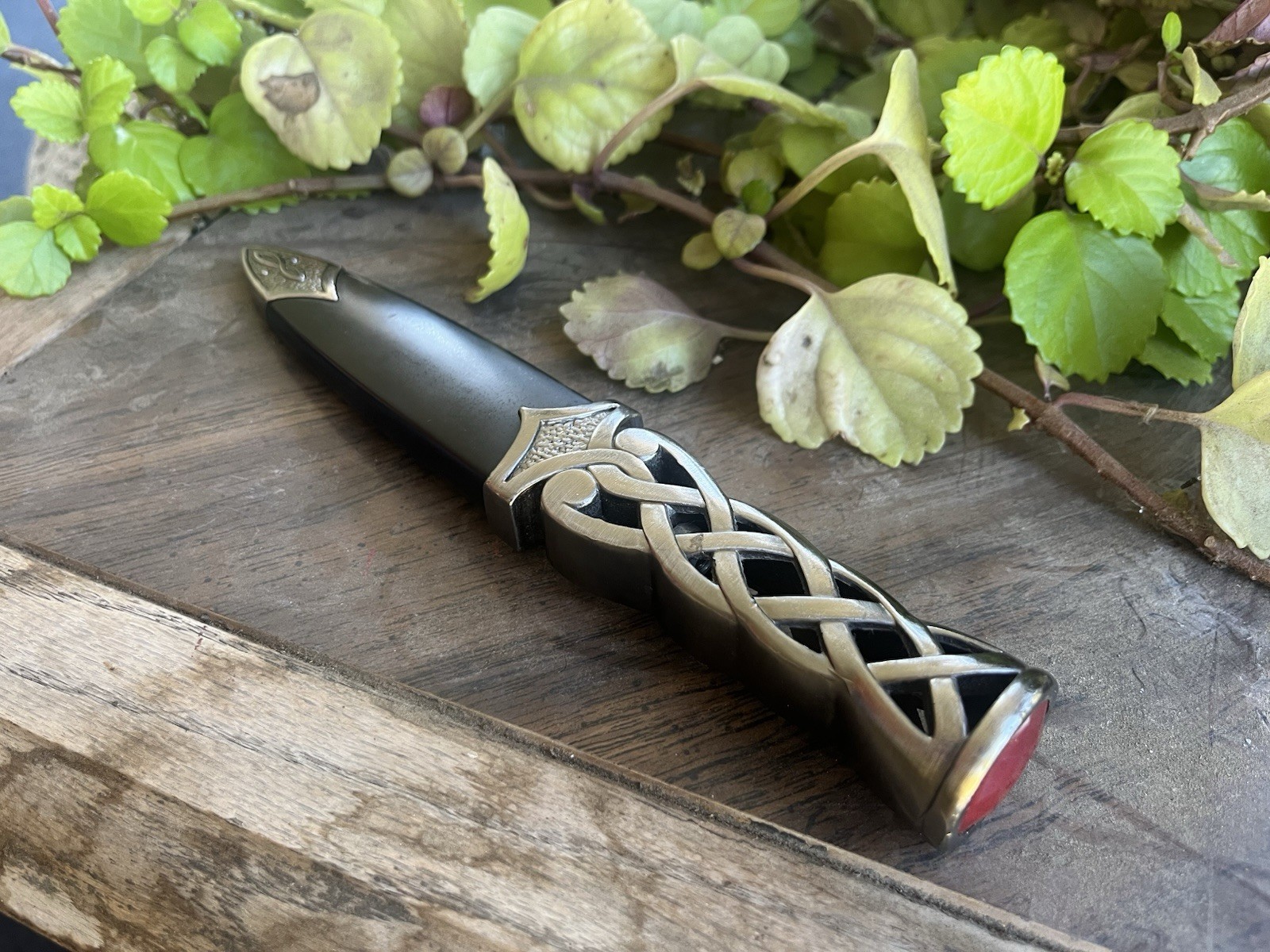 Celtic Knot Dagger