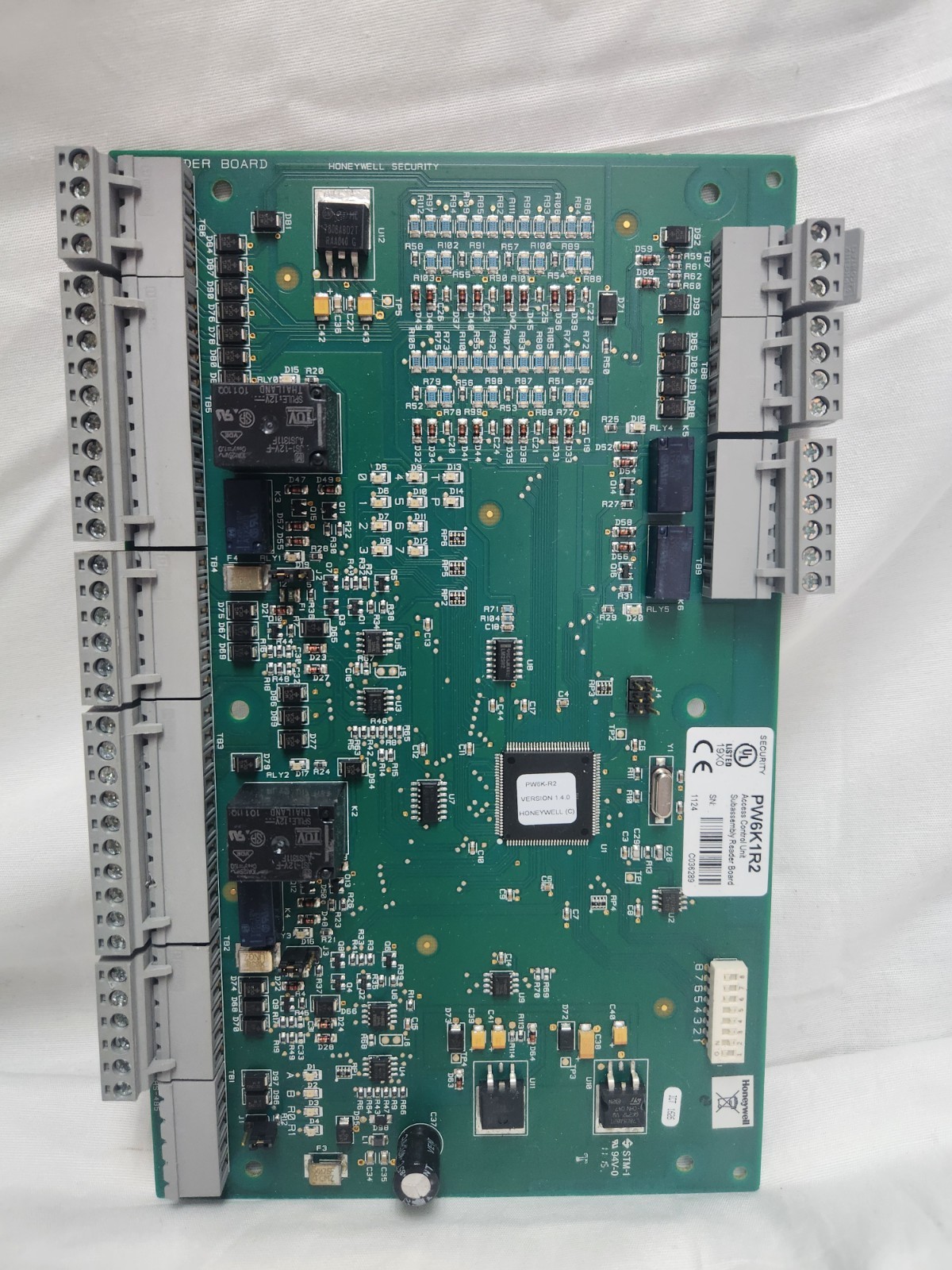 Honeywell PW6K1R2 PW6000 Access Control Two Reader Board Working-Read Descriptn