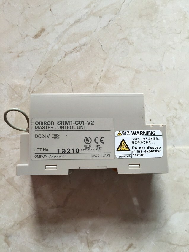 1 PC USED GOOD SRM1-C01-V2 PLC Module#B465 CL