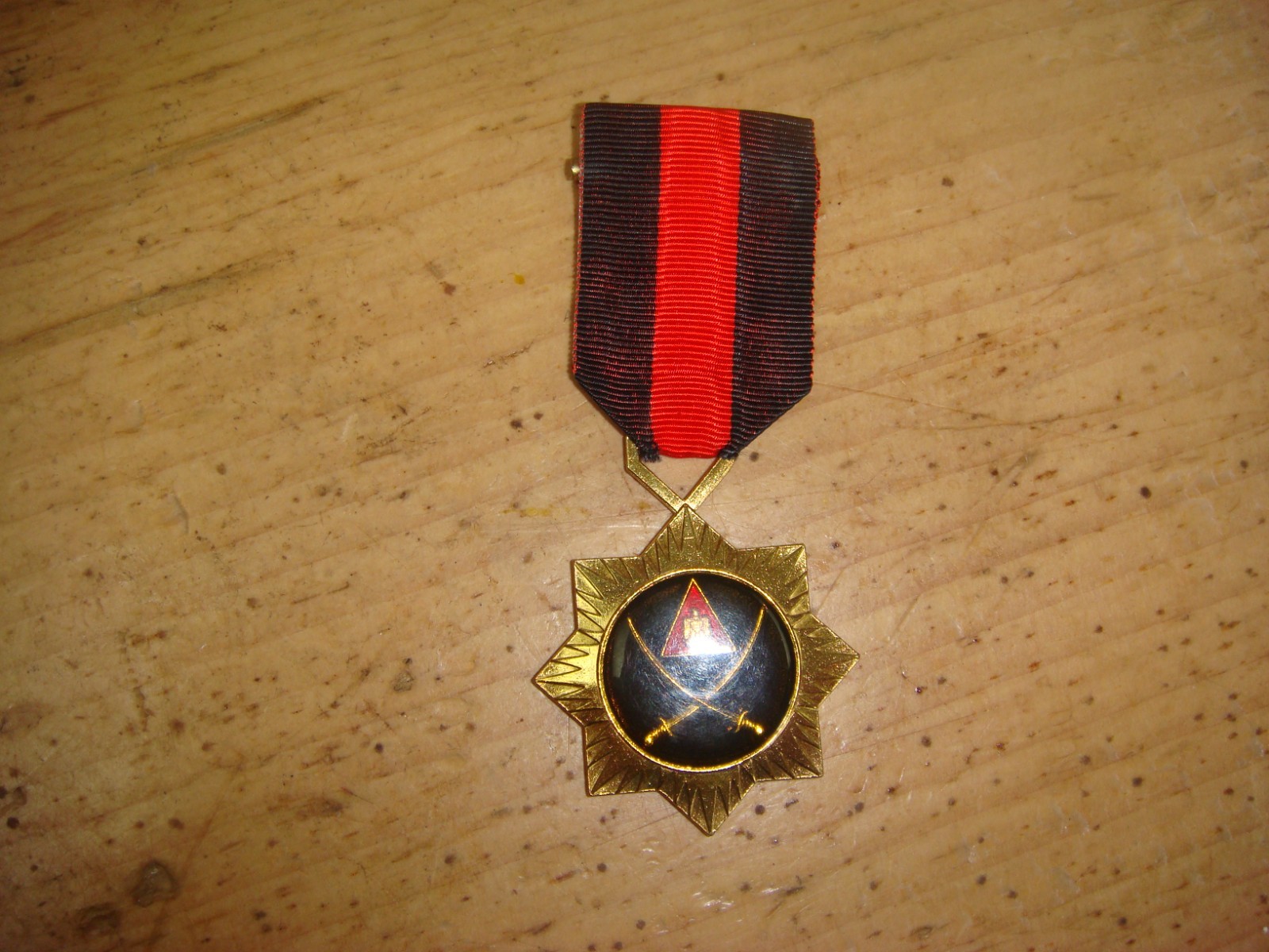 IRAQ- VINTAGE IRAQI THE MEDAL FOR BRAVERY 1980’s, GERMAN MADE