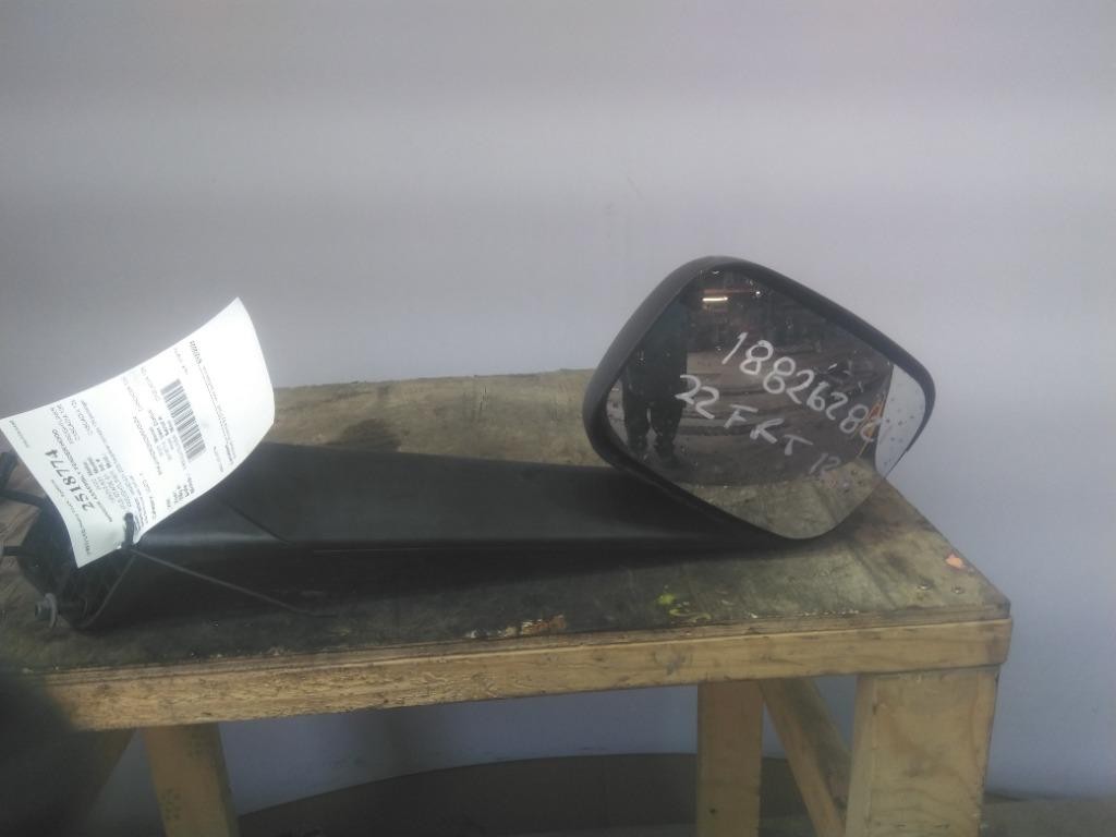 For 2022 FREIGHTLINER CASCADIA 126 FENDER/HOOD MIRROR Right ,  WA