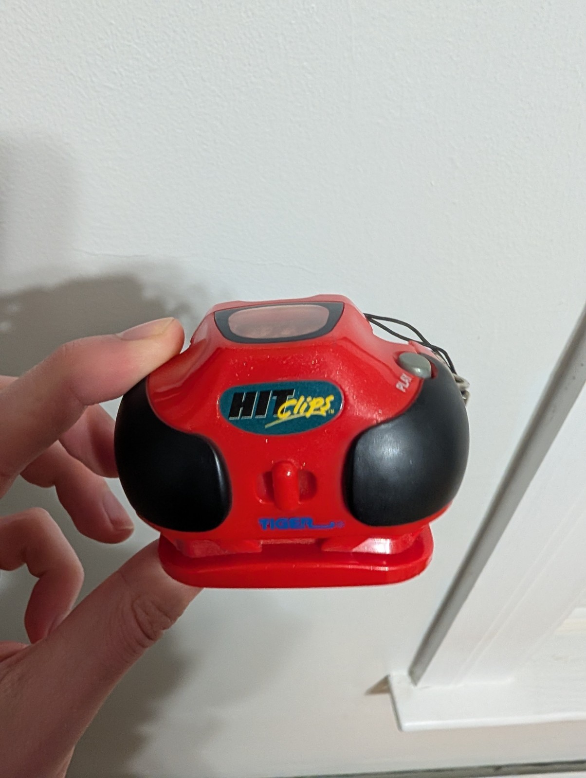 Vintage Tiger Hit Clips Boom Box Player Red Music TESTED WORKS Hansen If Only