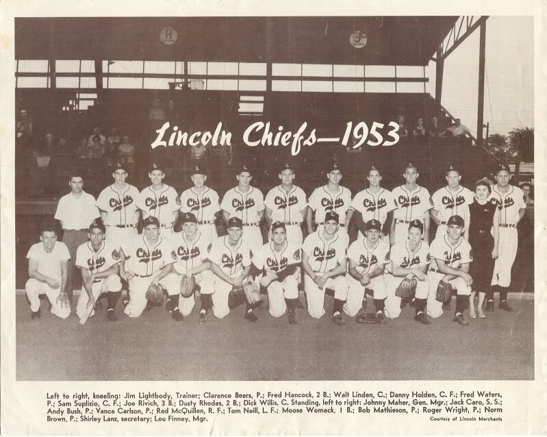 1953 LINCOLN CHIEFS 8X10 TEAM PHOTO BASEBALL PICTURE WESTERN LEAGUE NEBRASKA