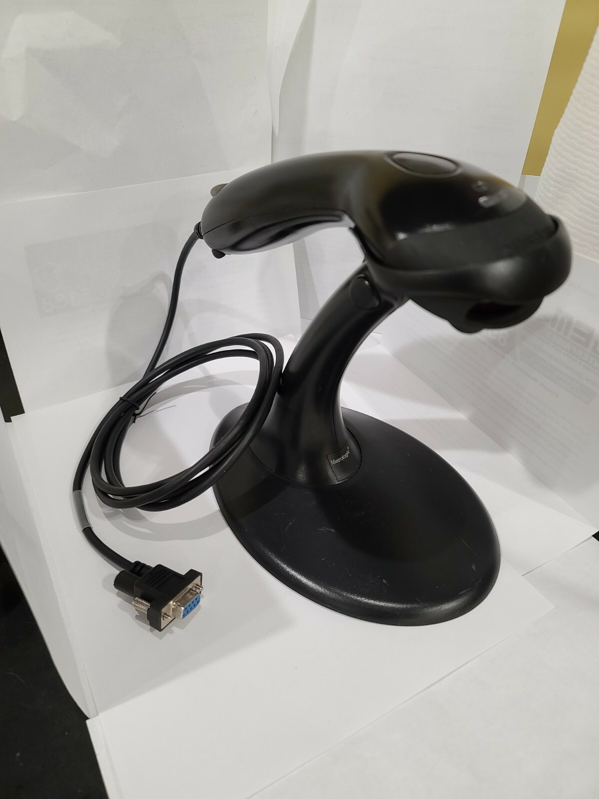 Black Metrologic MS 9520 Voyager Serial RS-232 Barcode Scanner w/ Stand 9 pin