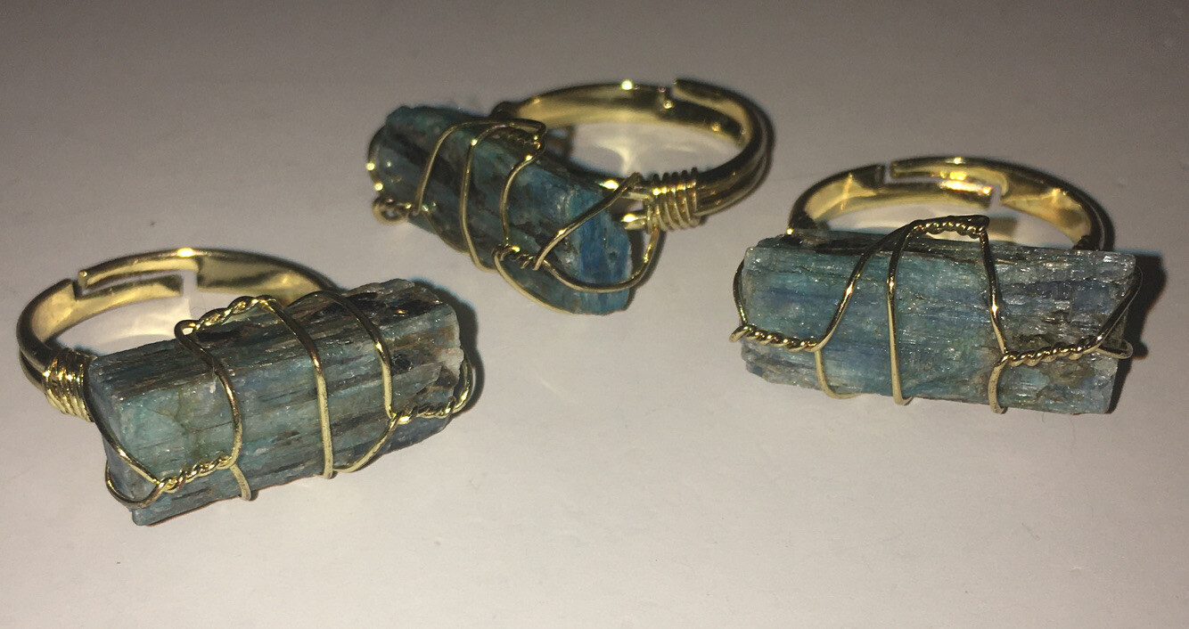 apatite raw stone wire wrapped ring adjustable to size 6,7 &8