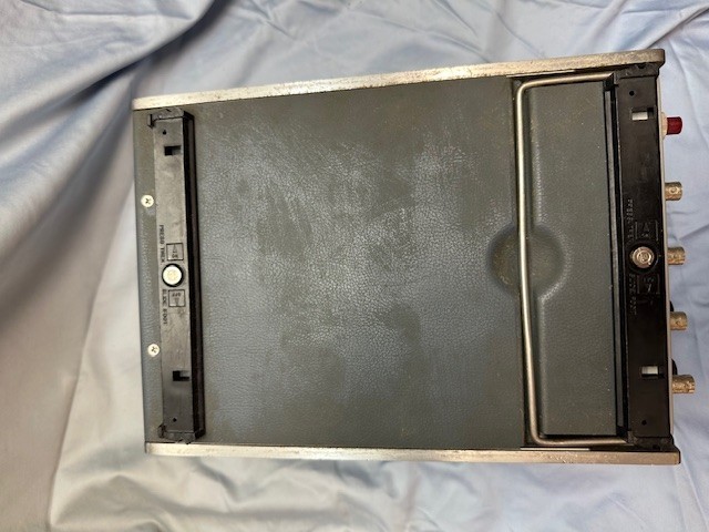 HP Hewlett Packard 211B square wave generator