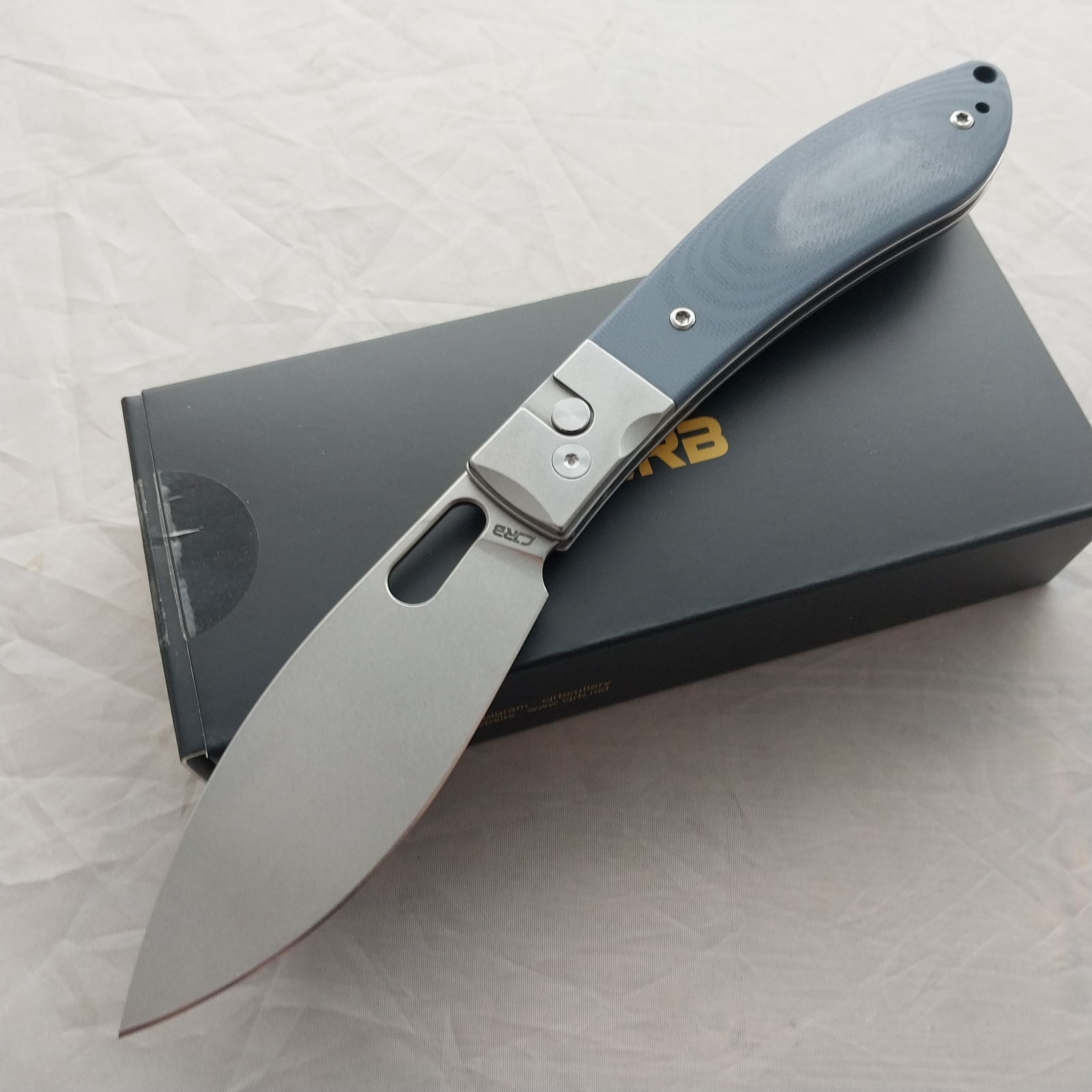CJRB Sasaya  Blue-Gray G10 Folding AR-RPM9 Pocket Knife 1959GY