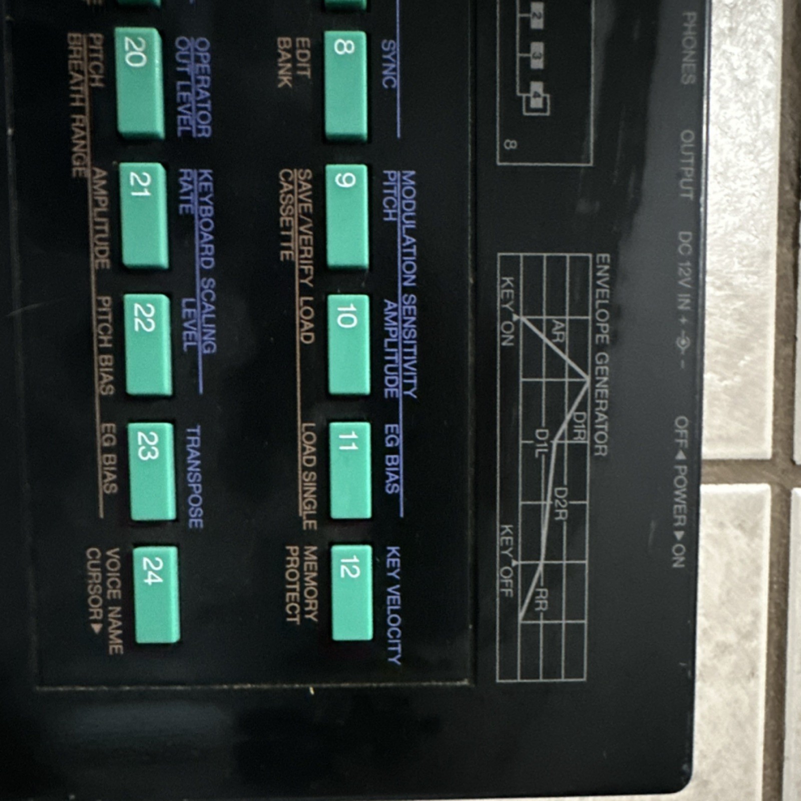 Yamaha DX100 Digital Programmable Algorithm Synthesizer Keyboard 49-Key