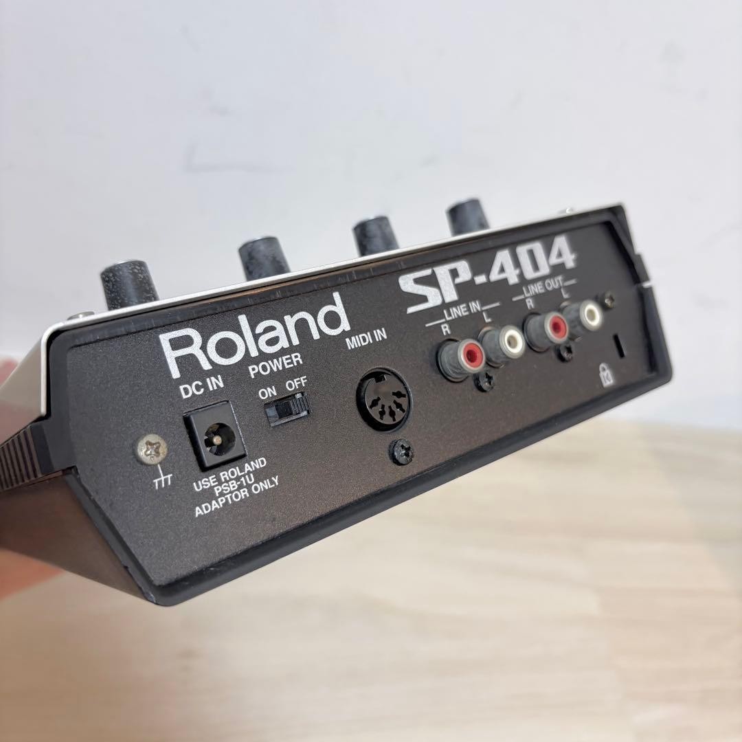 Roland SP-404 Sampler & Sequencer fast ship from japan