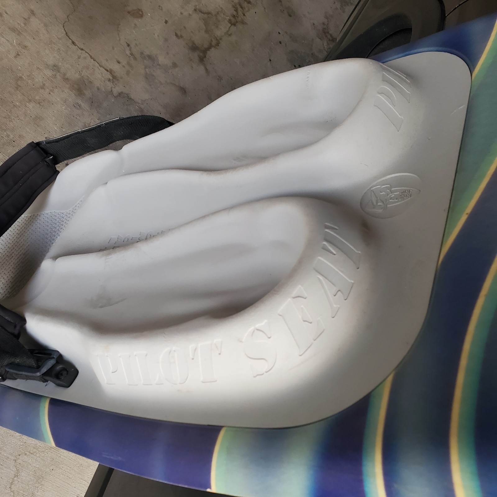 MAKO Kneeboard