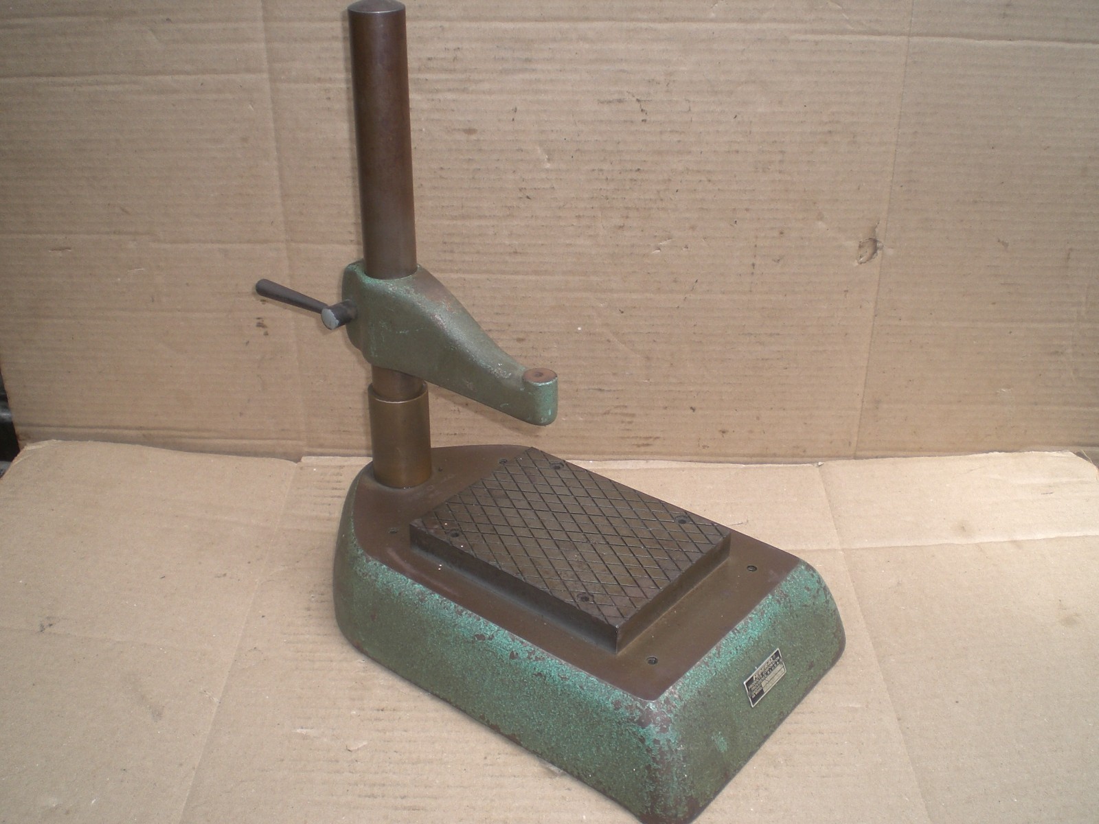 Vintage Large Federal Comparator stand Model NB 60