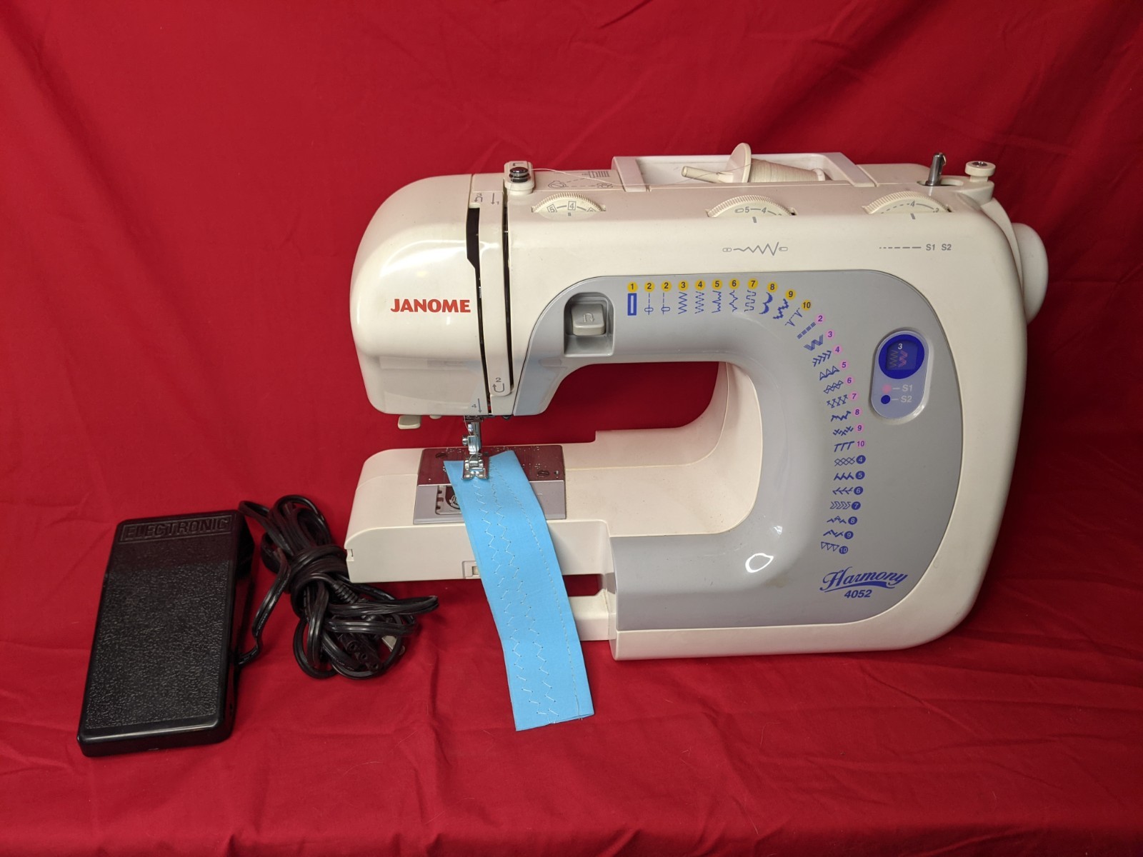Janome Harmony 4052 Lightweight Sewing Machine Foot Pedal Power Adapter