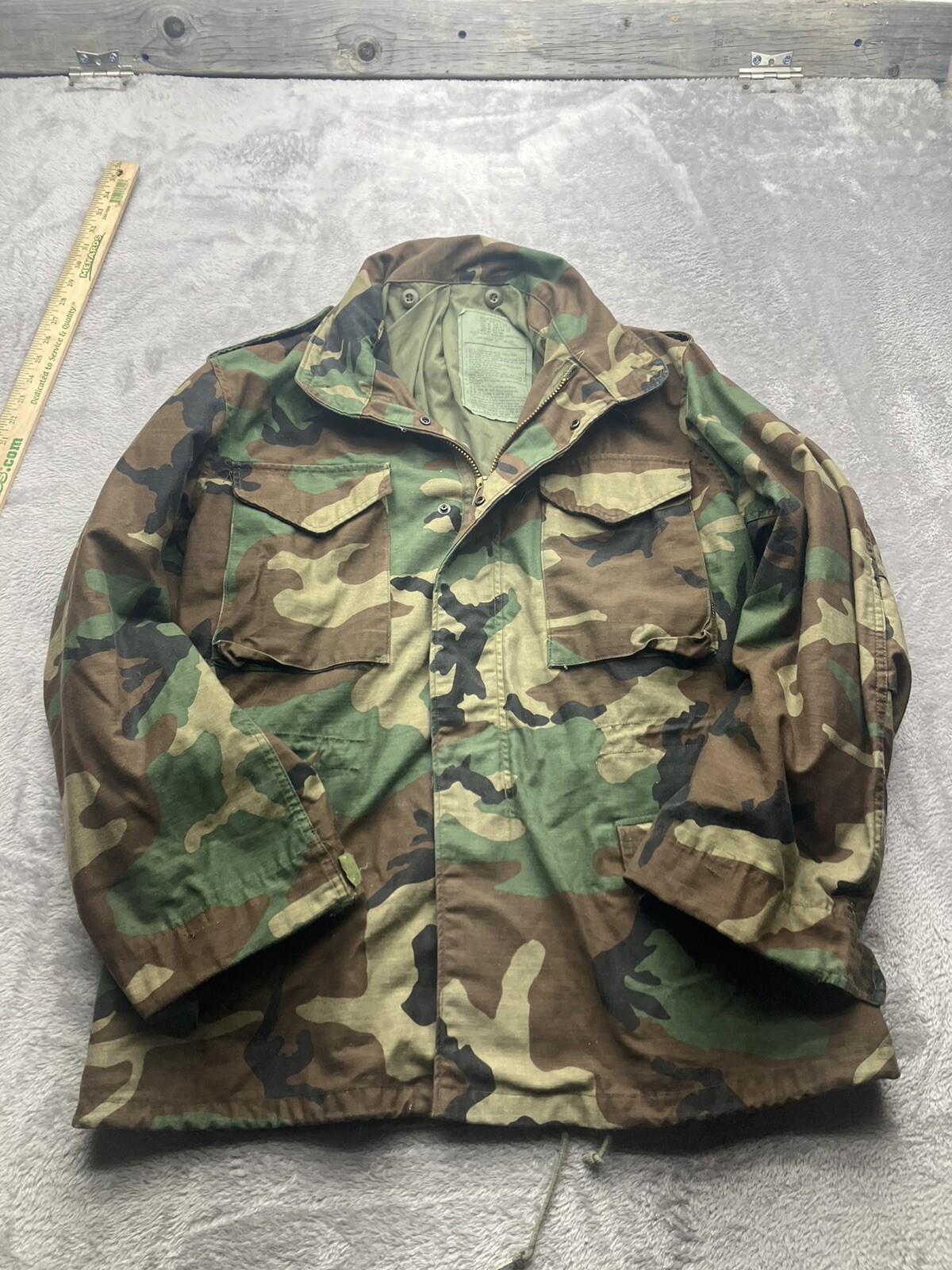 US Military Jacket Mens M Cold Weather Field Parka Coat Woodland Camo Authentic