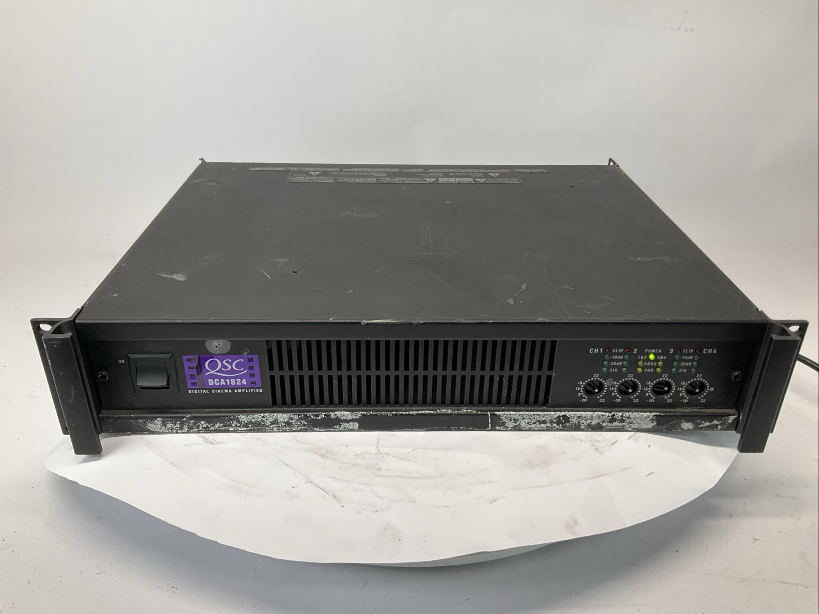 QSC DCA 1824 Pro 4-Channel Cinema Theater Power Amplifier