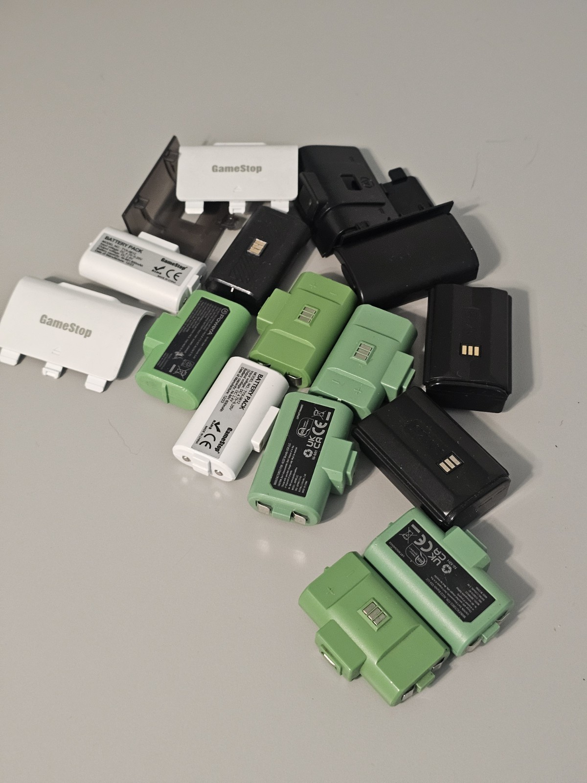 Lot 1100mAh Rechargeable Battery Pack Xbox One 360 Wireless Controllers Covers
