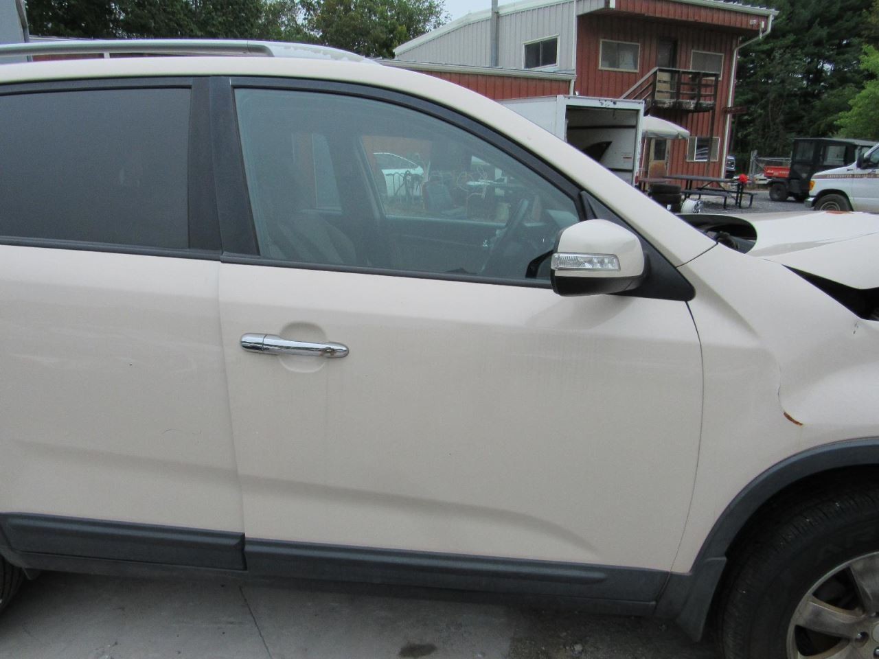 SORENTO 2011 Glove Box 1071976