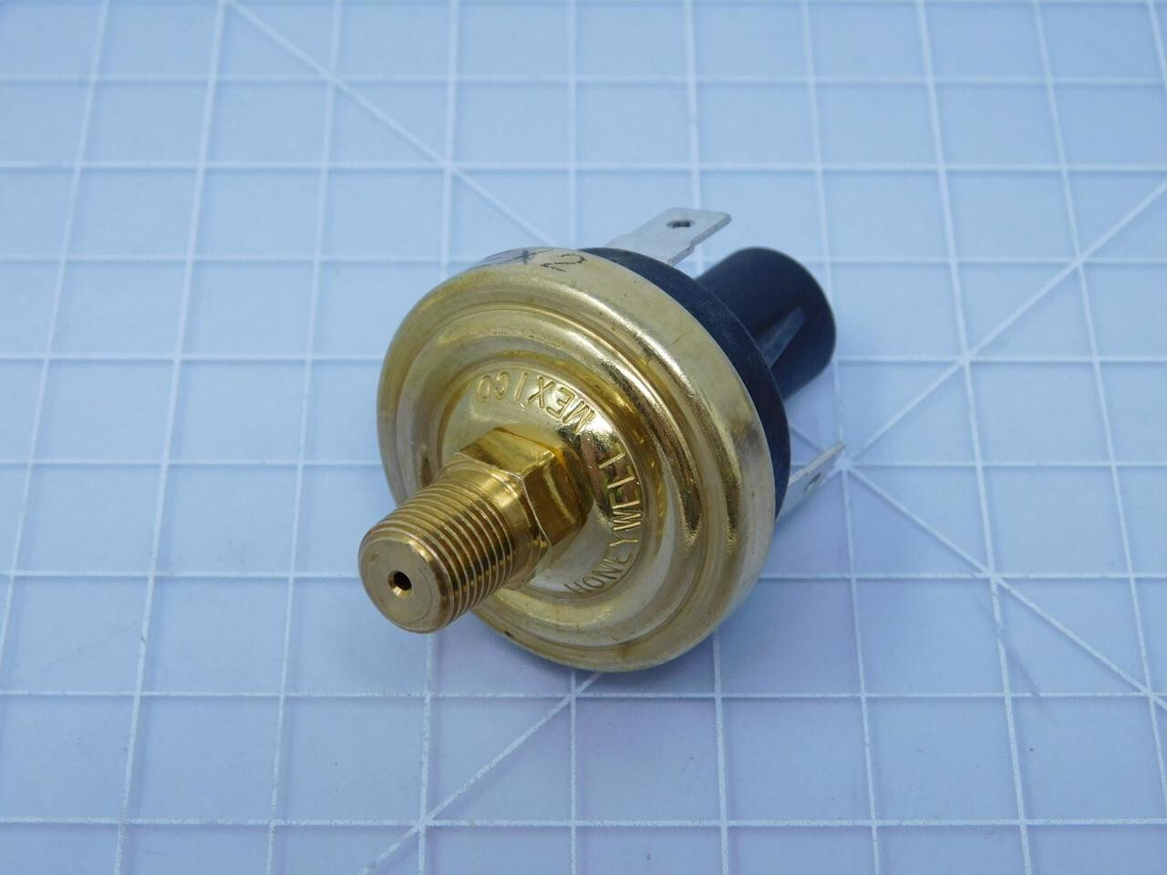 Honeywell 83276 1729 Pressure Sensor 40 PSI T130010