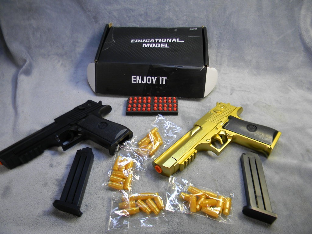 TWO MAGNUM RESEARCH DESERT EAGLE SOAE 191I ISRAEL MILITARY AIRSOFT TOY PISTOLS