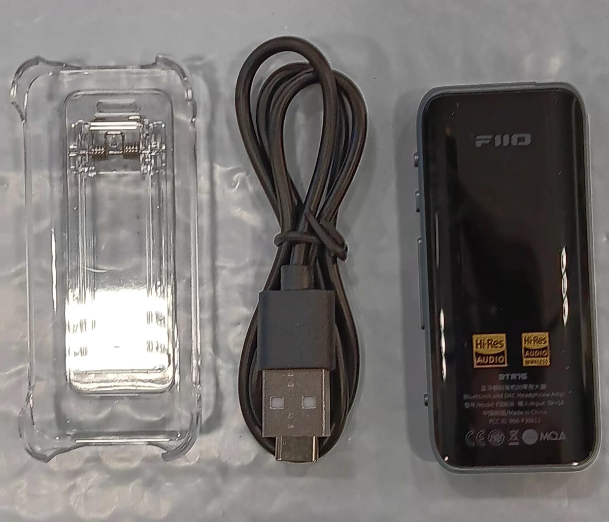 FiiO BTR15 Bluetooth DAC/Amp Titanium High-Res Audio MQA, Dual Output - Titanium