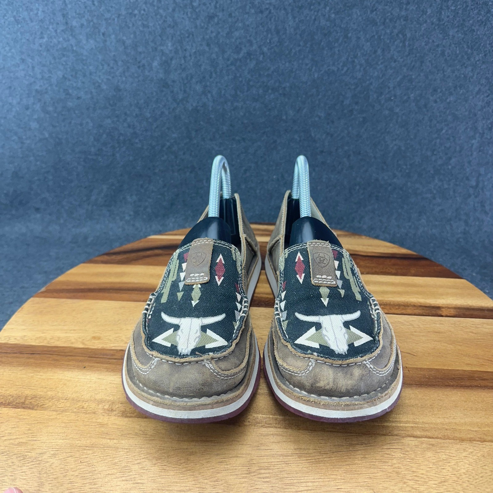Ariat Cruise Womens 8.5B Brown Leather Southwestern Steer Skull Slip On Loafers