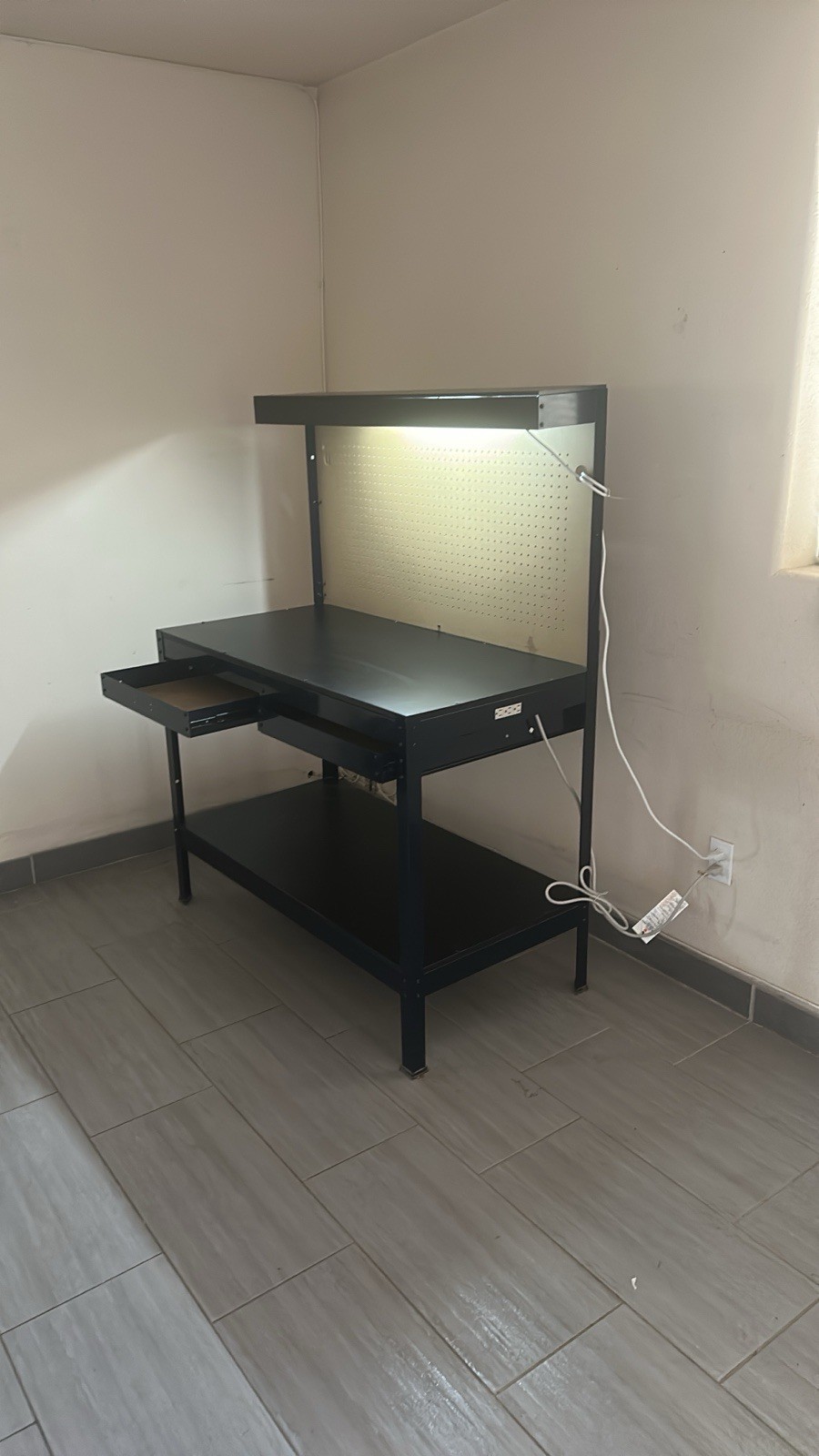 Black metal prebuilt YUKON workbench with light. Read Description.