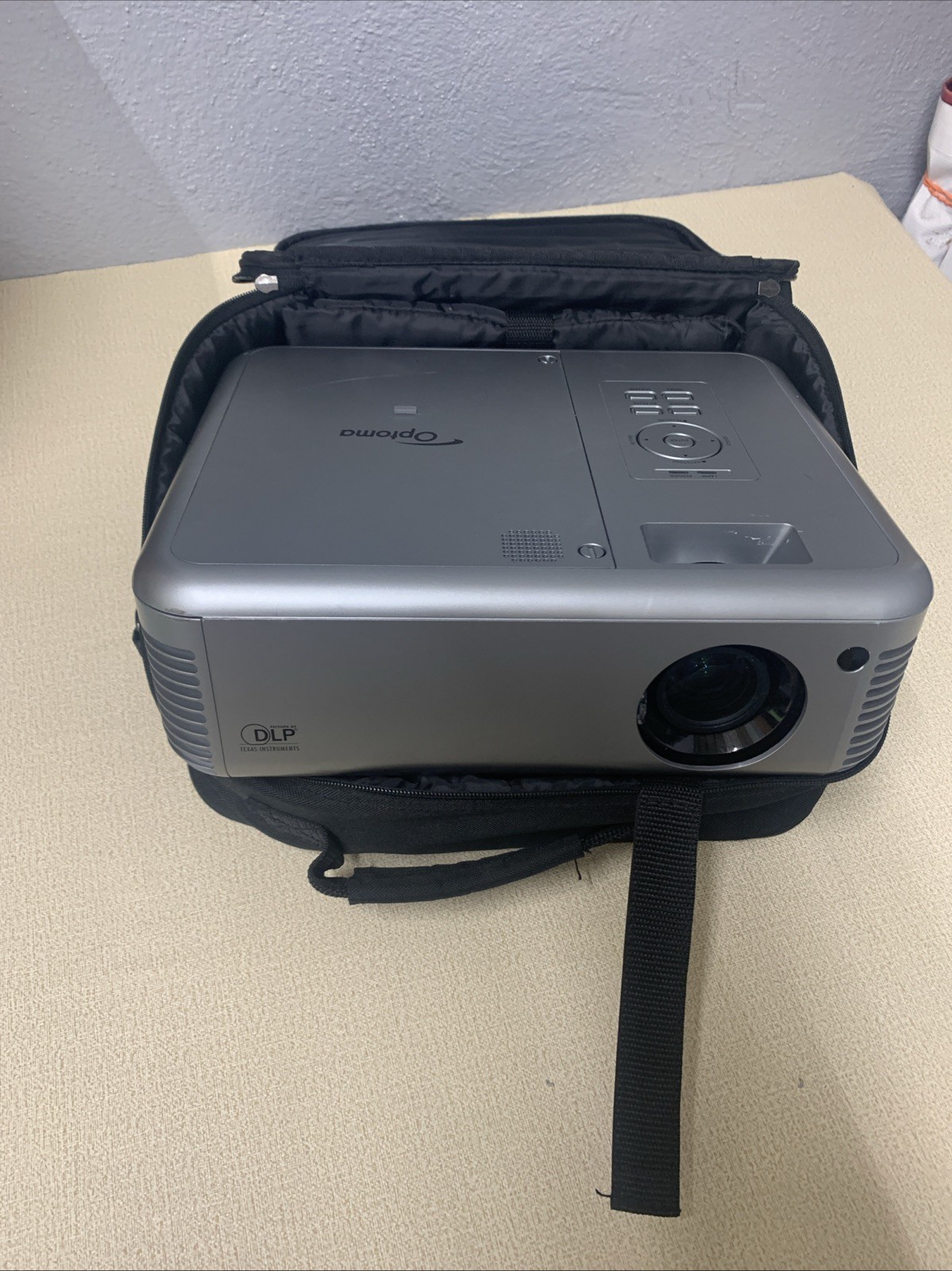 Optoma TX774 Projector With Case