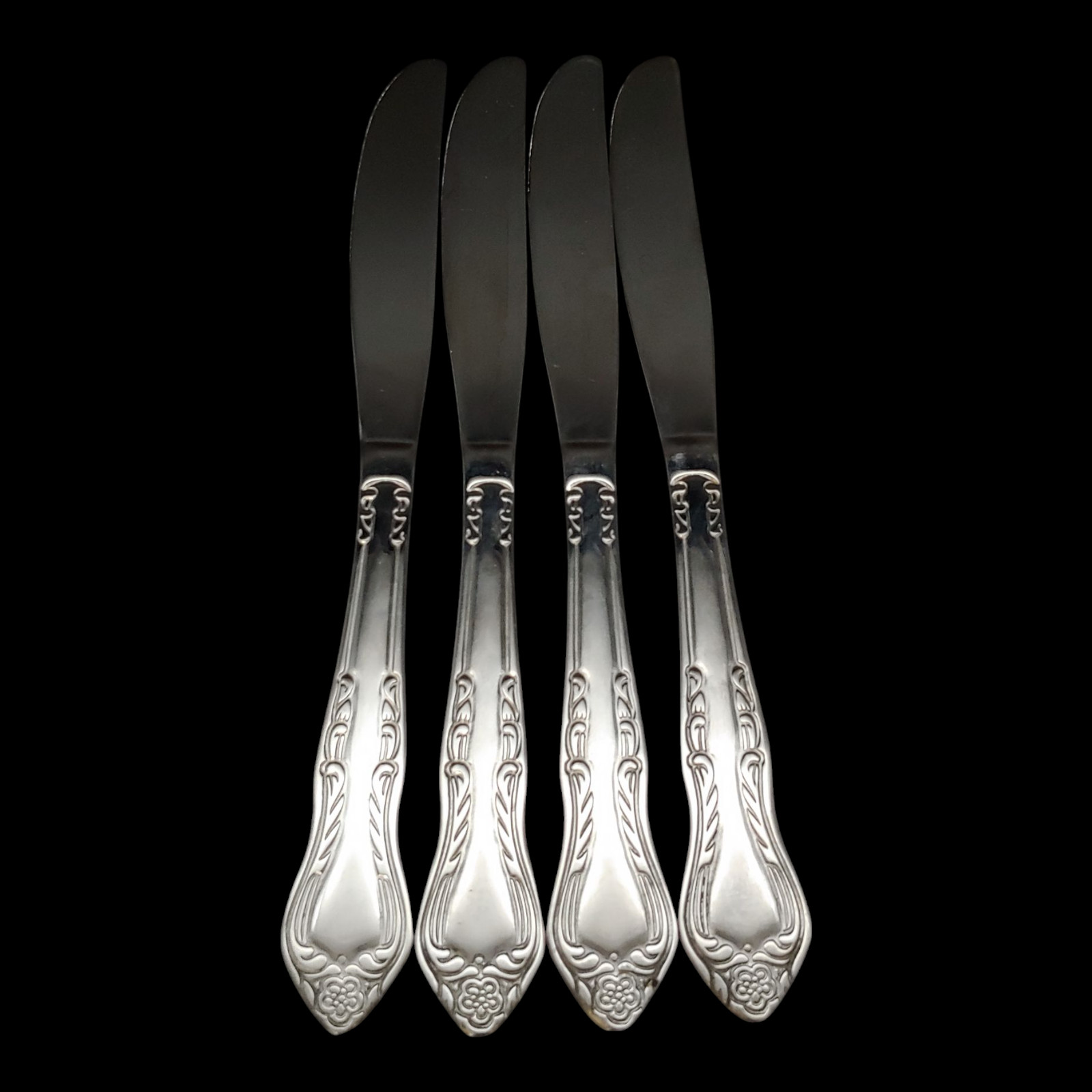 4 Dinner Knives Knife - 8 3/4" Queen's Fancy Pfaltzgraff International Silver