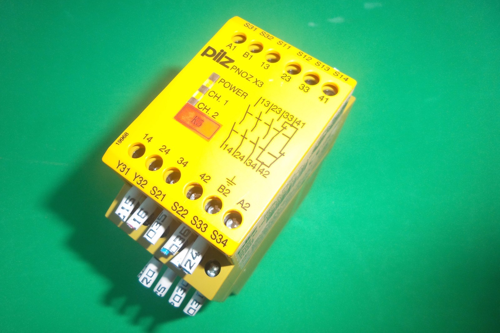 Pilz PNOZ X3 Safety Relay, USED