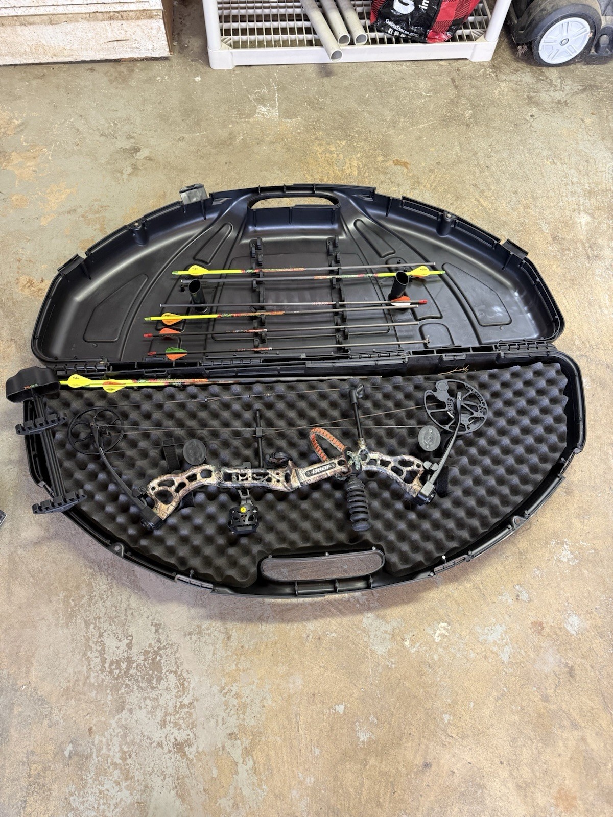 Bear Archery Attitude Compound Bow 60lb 27 Draw Length