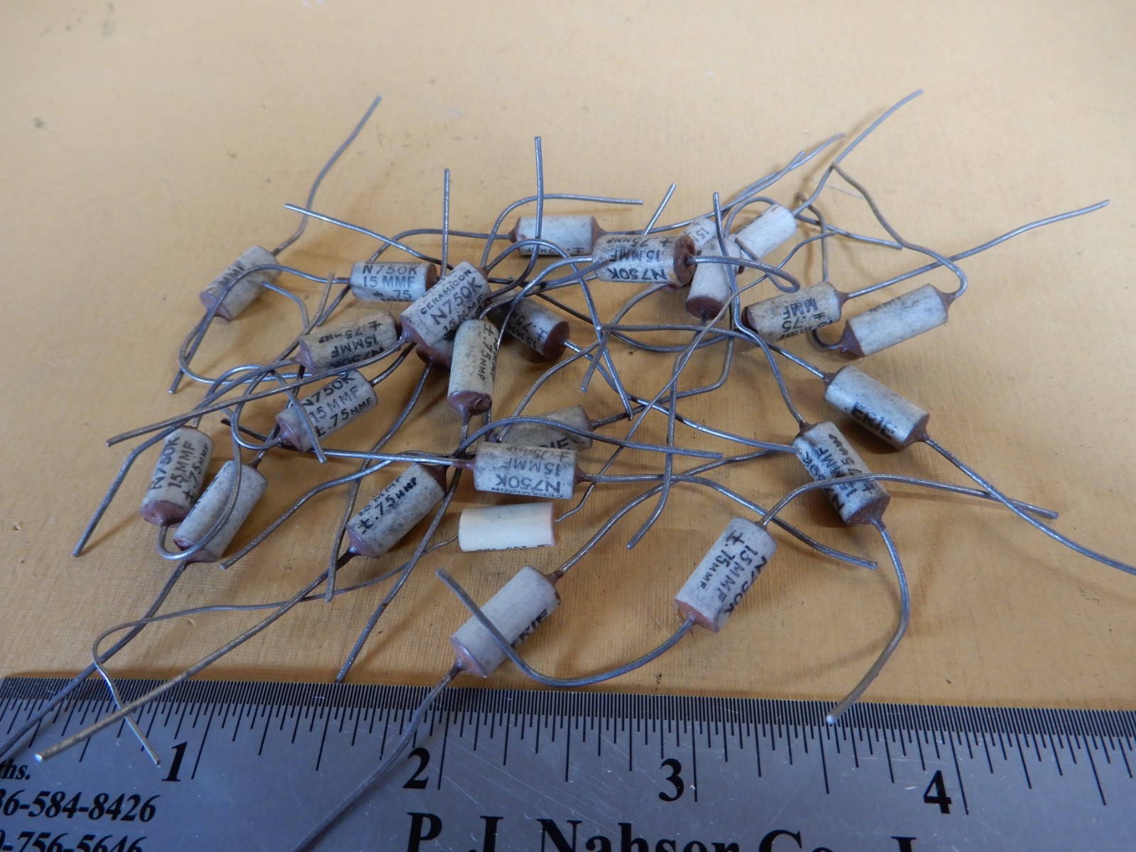 Erie Ceramicon N750K Ceramic Capacitors 15pf Qty 25 NOS
