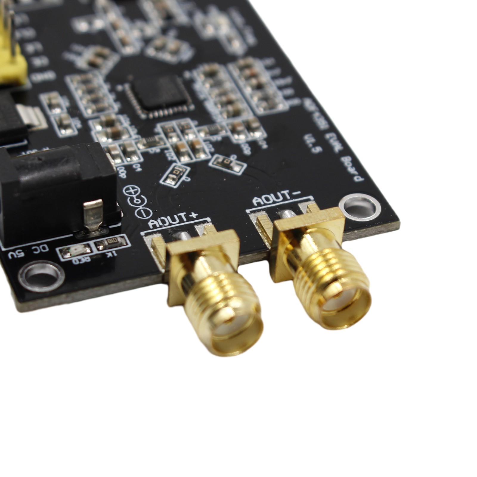Development Board 35M-4400M RF Signal Source Phase Locked Loop Generation Module