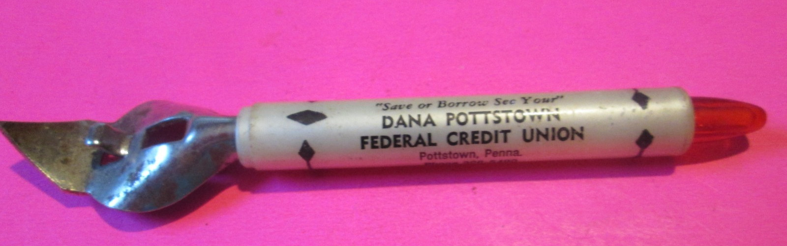 VTG  DANA POTTSTOWN FEDERAL CREDIT UNION METAL PLALASTIC CAN BOTTLE OPENER  PA.