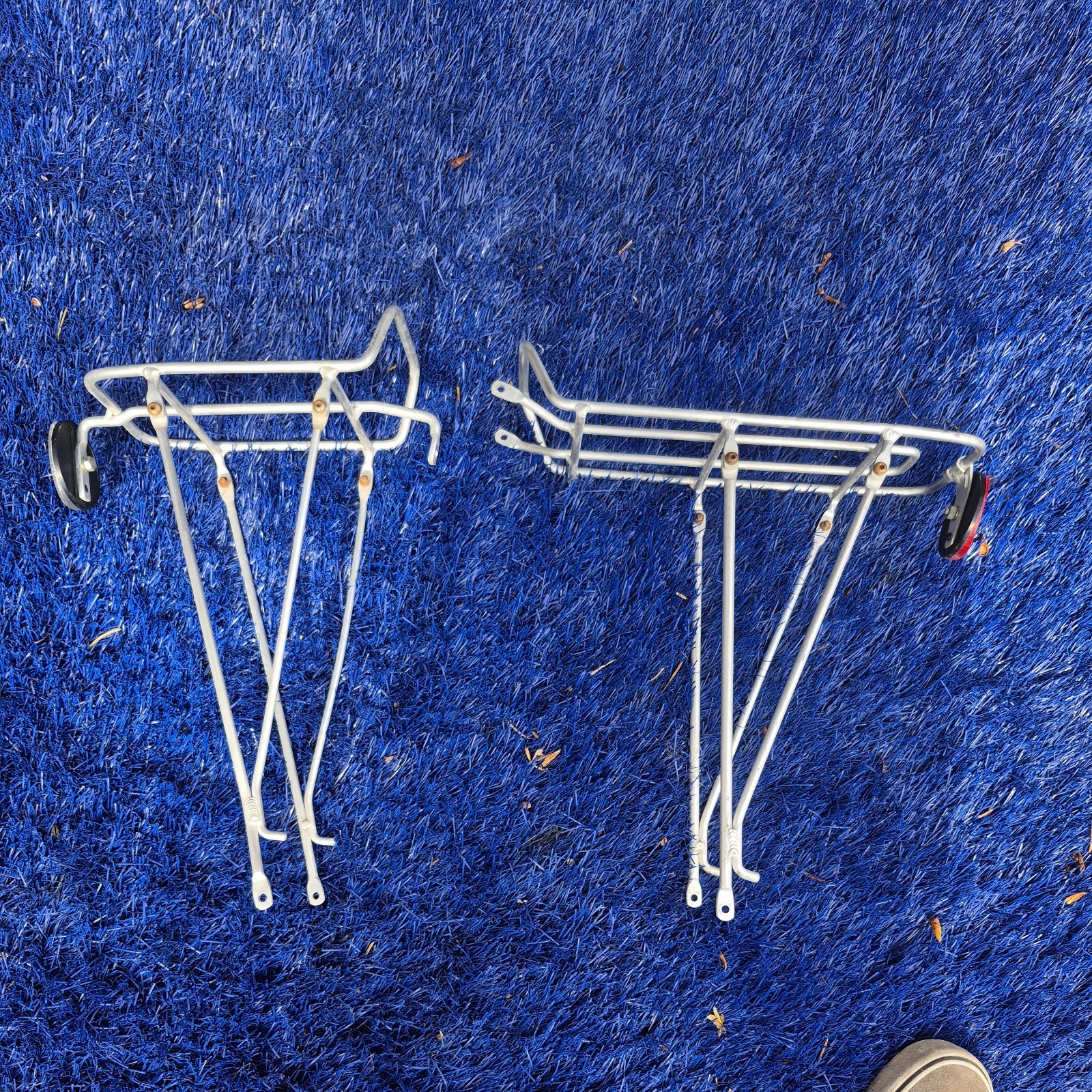 VINTAGE SCHWINN VOYAGUER FRONT & back  TOURING 1980’s JAPAN VOYAGEUR 700c Super