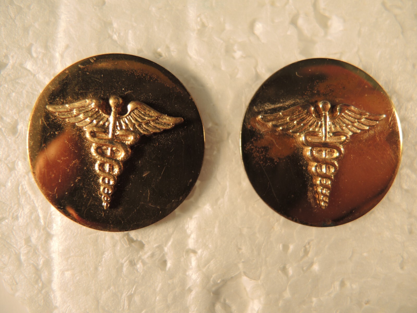 Pair of two piece enlisted medical collar insignia device