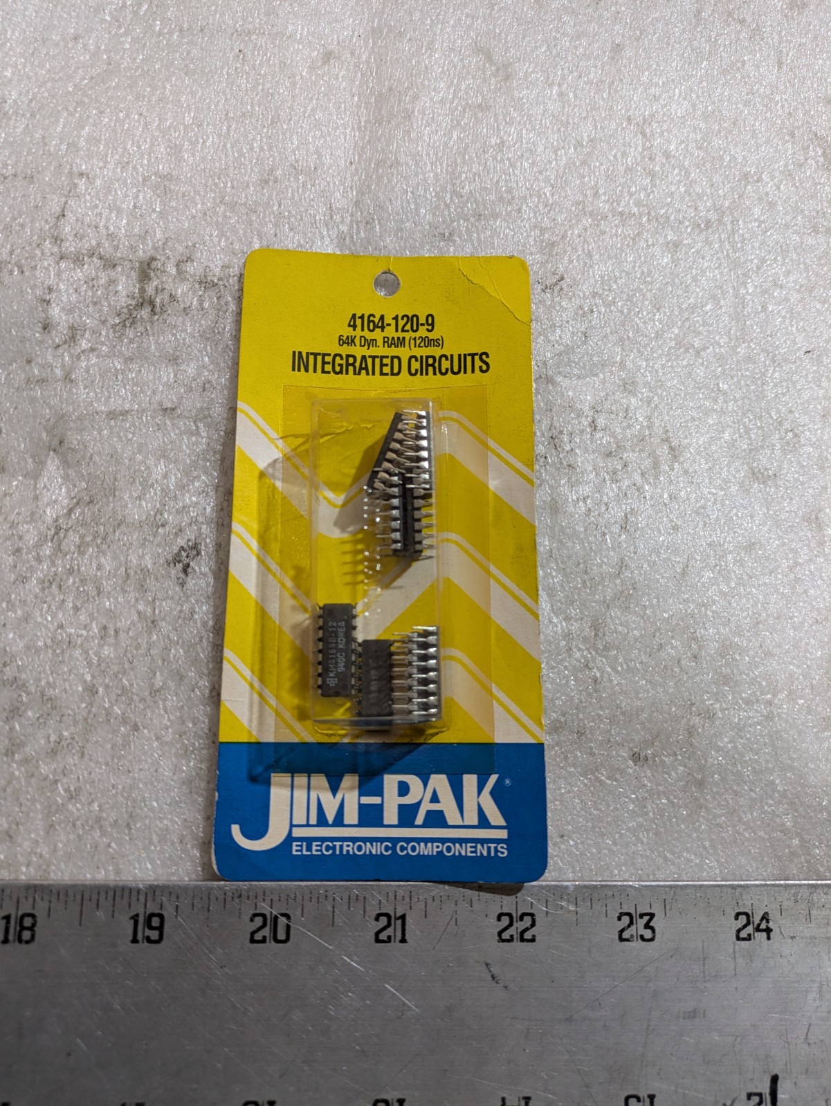 JIM-PAK 4164-120-9 64K NMOS DRAM DIP-16 Memory IC Pack of 8 Integrated Circuits