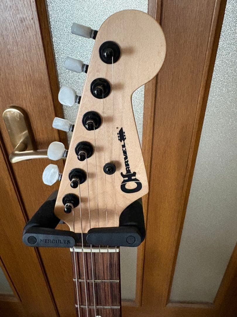 Charvel Jake E Lee Pro-Mod So-Cal Style1
