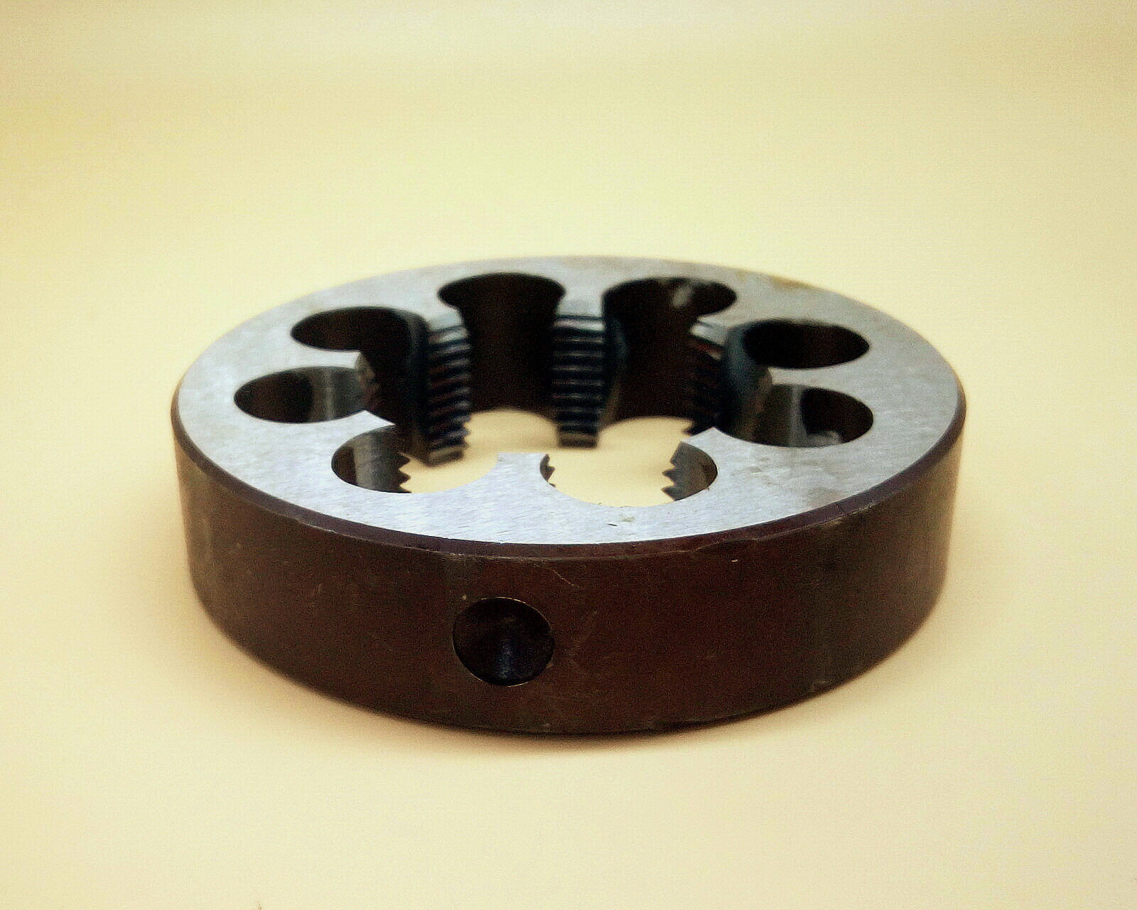 M33 x 1.5mm Metric Right hand Die 33x1.5mm Pitch