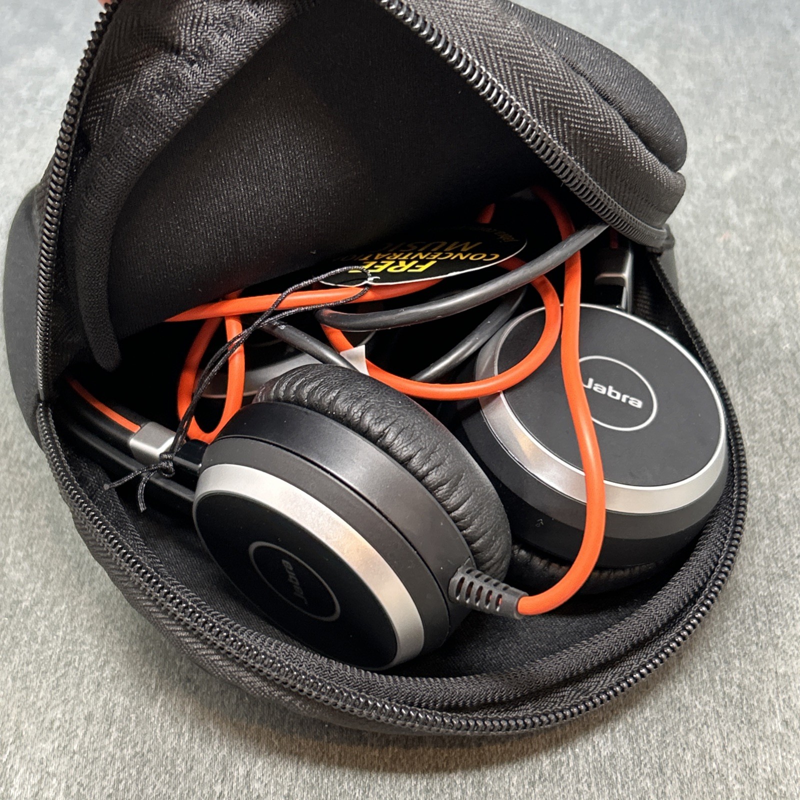 JABRA Evolve 40 Stereo Wired Headset USB-A Inline Controller Neoprene Case Black