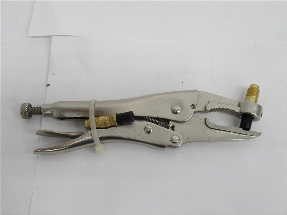 QT-100 , Quick Tap Line Piercing Refrigerant Recovery Tool